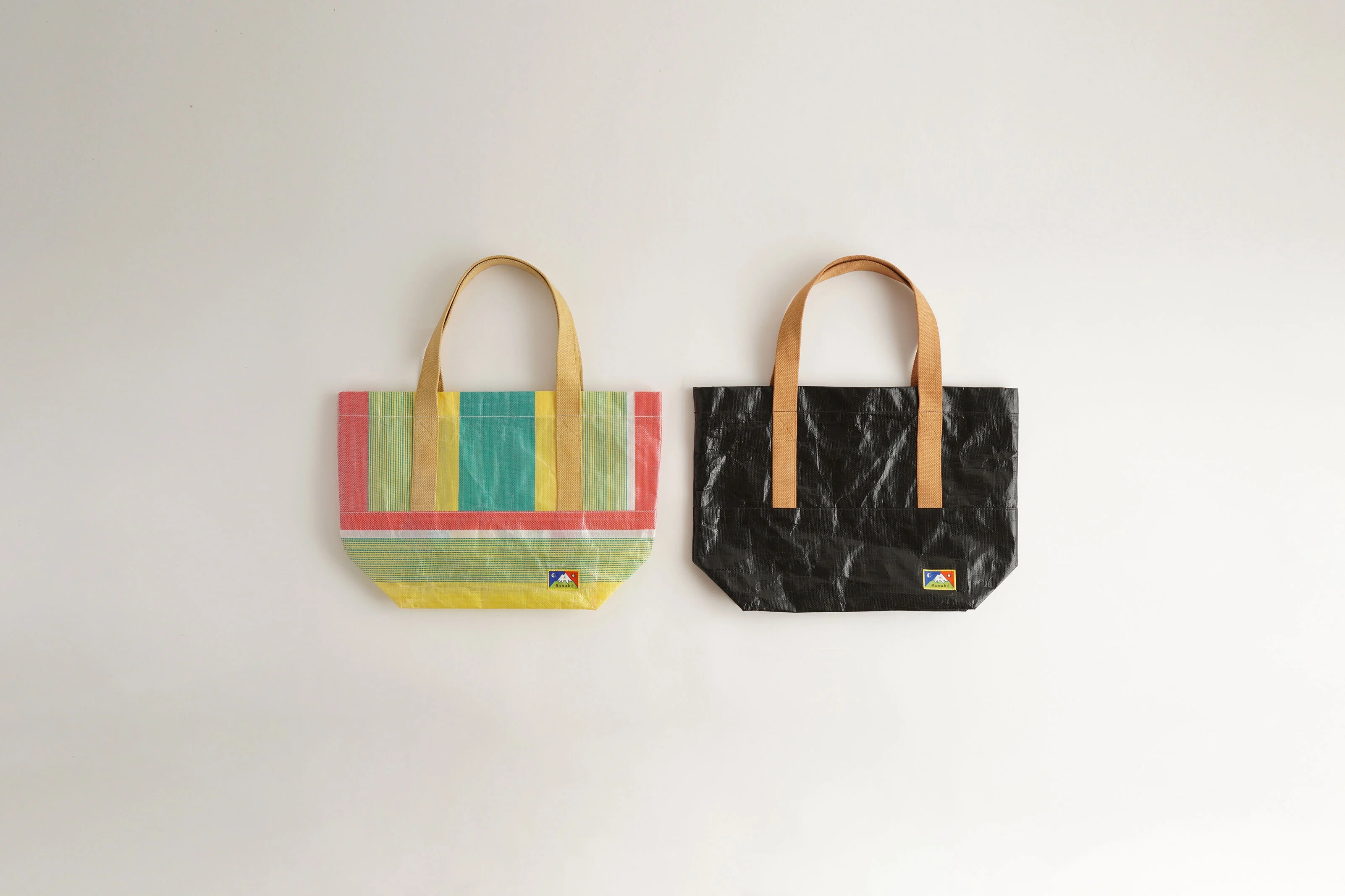 DEFORMASI デフォルマシー MARKET TOTE BAG 3カラー MULTI GREEN BLACK ビニールシート素材 防水 アウトドア